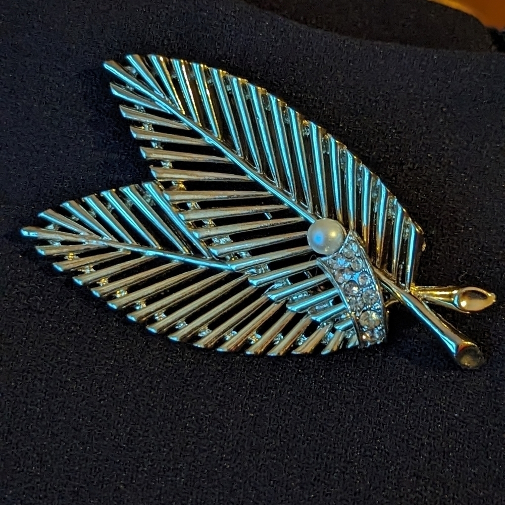 Vintage Brooch Feather leaves two gold one faux pearl 3.25" pin Statement piece